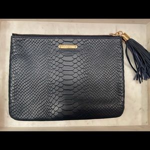 Gigi New York clutch